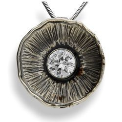 Srebrna zawieszka z cyrkonią - pr. 925